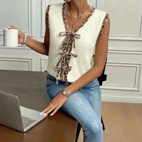 Multicolor Casual Women's Patchwork Leopard Print V-Neck Lace-Up Knitted Vest - Picture 4 of 6